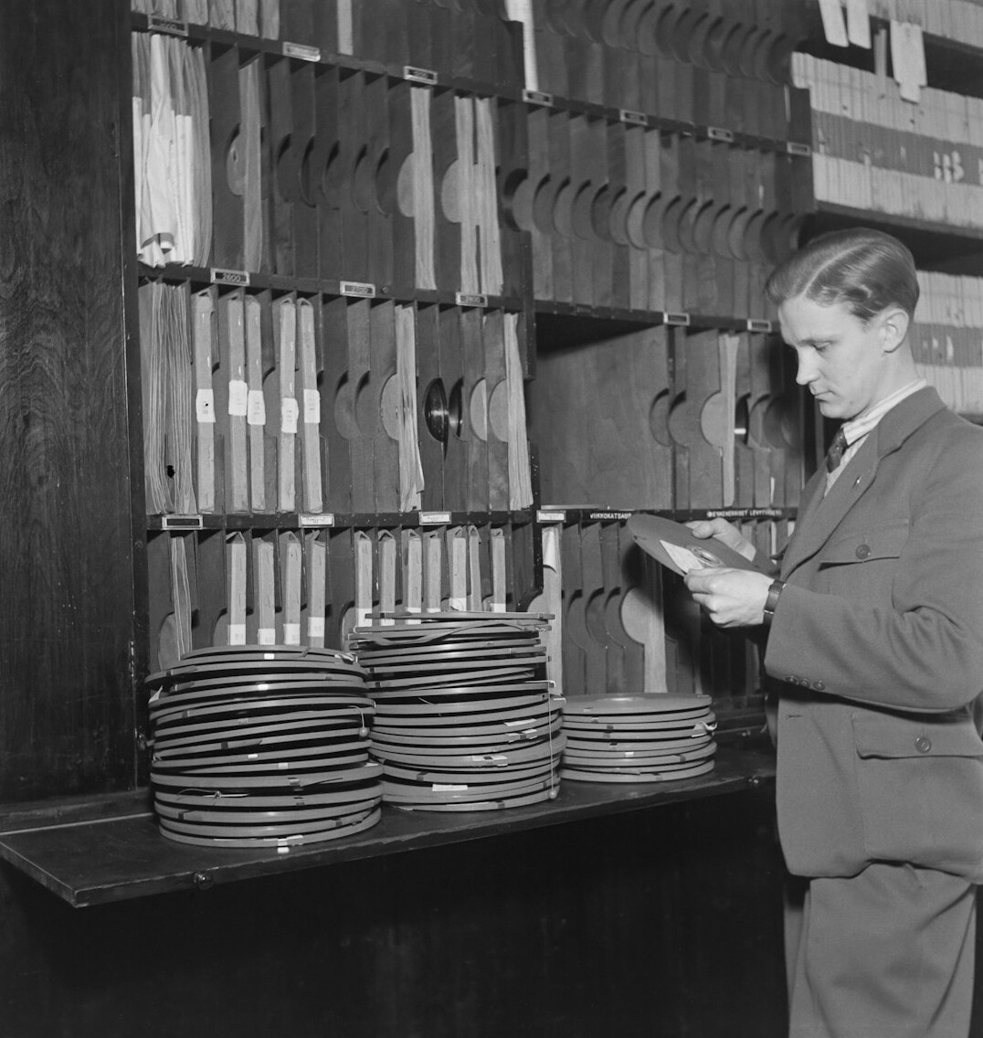 detective investigating files